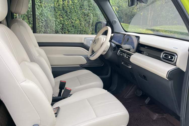 Used Baojun Spark 2023 Flagship Edition Interior 3
