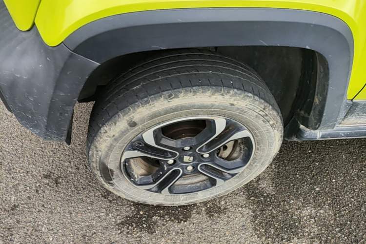 Used Baojun Spark 2023 Flagship Edition Left Front Wheel Hub