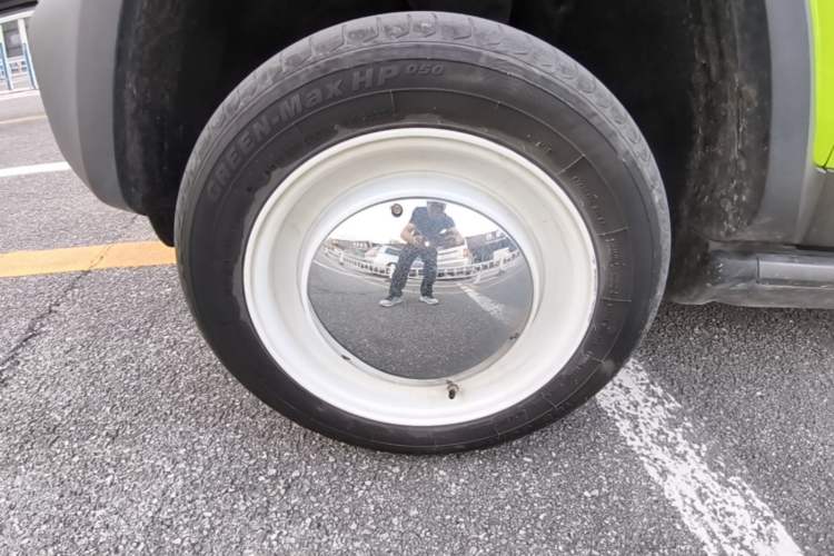 Used Baojun Spark 2023 Flagship Edition Left Front Wheel Hub