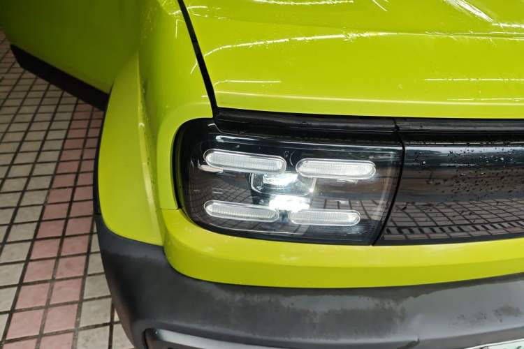 Used Baojun Spark 2023 Flagship Edition Right Front Headlight