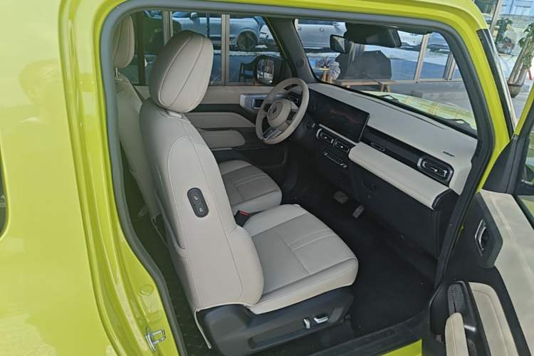 Used Baojun Spark 2023 Intelligent Premium Edition Right Front Seat