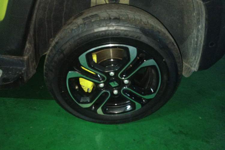 Used Baojun Spark 2023 Intelligent Premium Edition Right Front Wheel Hub