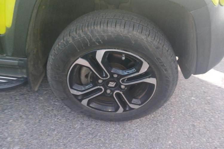 Used Baojun Spark 2023 Flagship Edition Right Front Wheel Hub