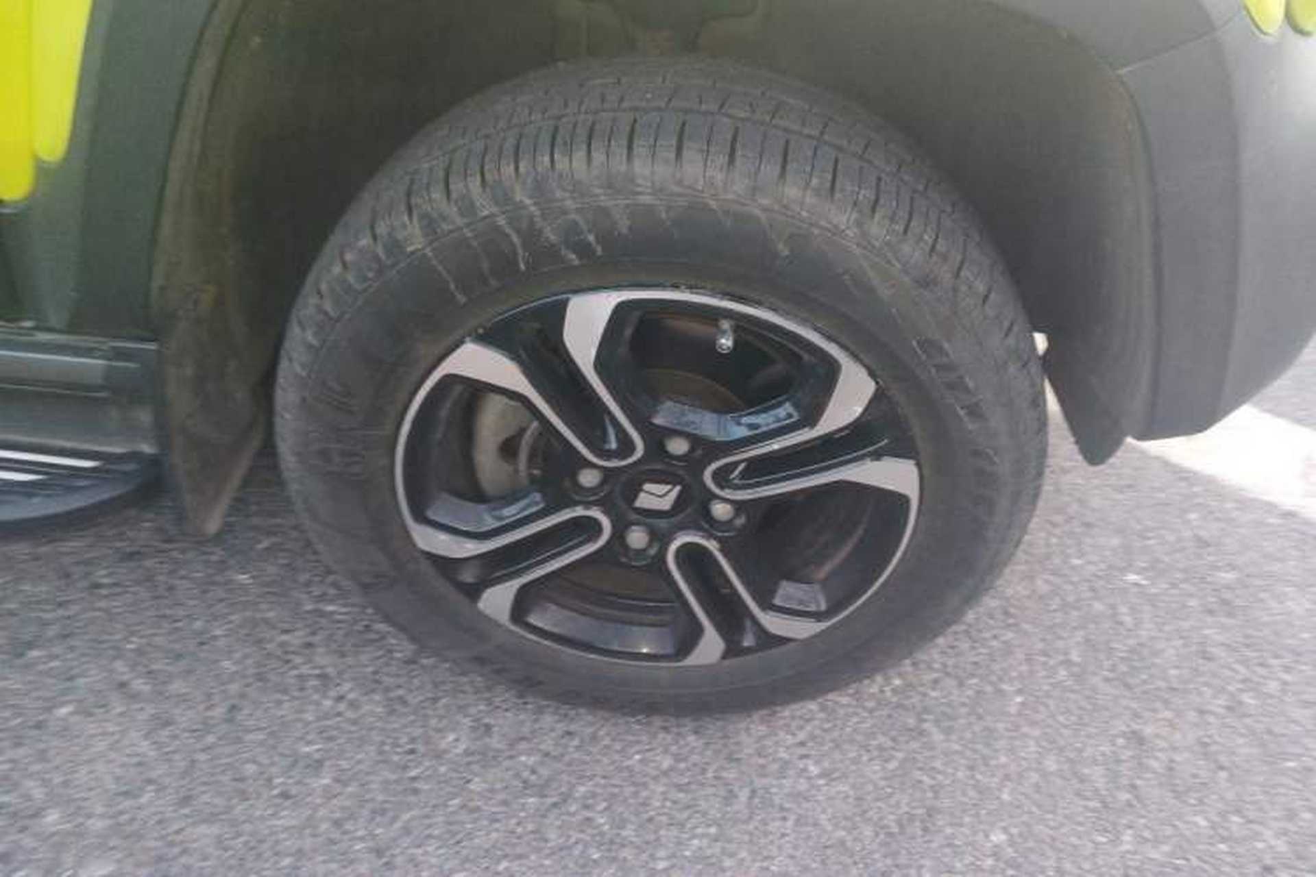 Used Baojun Spark 2023 Flagship Edition Right Front Wheel Hub