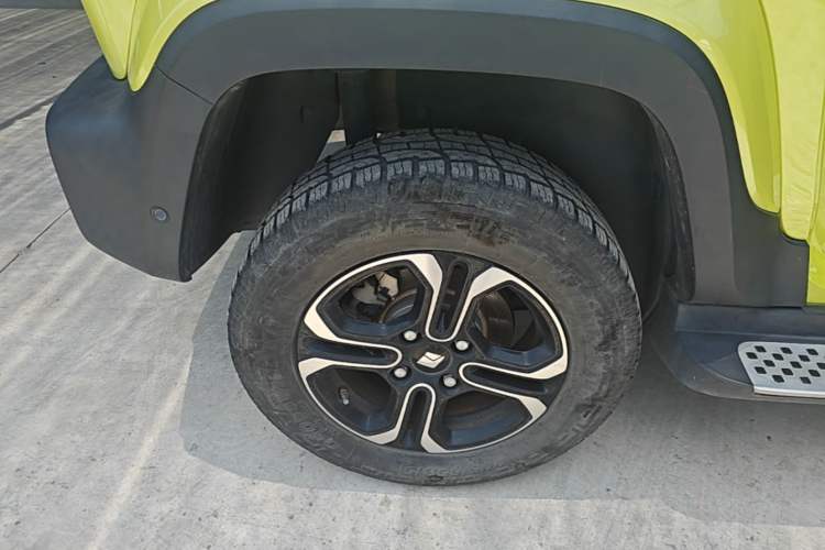 Used Baojun Spark 2023 Intelligent Premium Edition Right Rear Wheel Hub