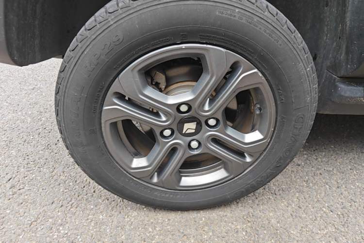 Used Baojun Spark 2023 Flagship Edition Right Rear Wheel Hub