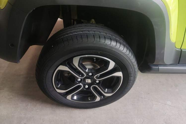 Used Baojun Spark 2023 Intelligent Premium Edition Right Rear Wheel Hub