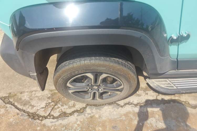 Used Baojun Spark 2023 Intelligent Premium Edition Right Rear Wheel Hub