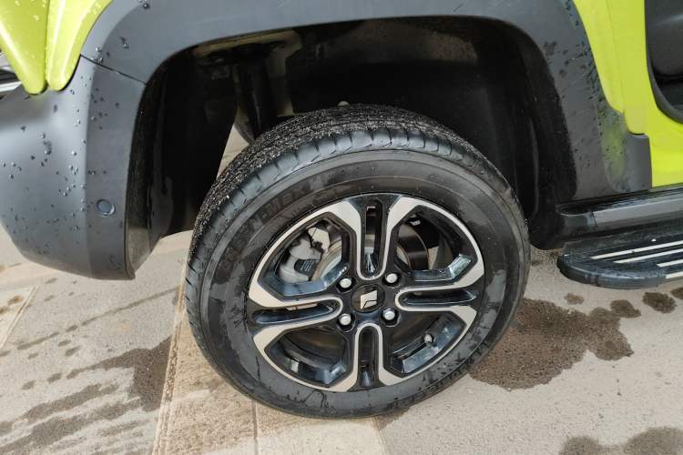 Used Baojun Spark 2023 Intelligent Premium Edition Right Rear Wheel Hub