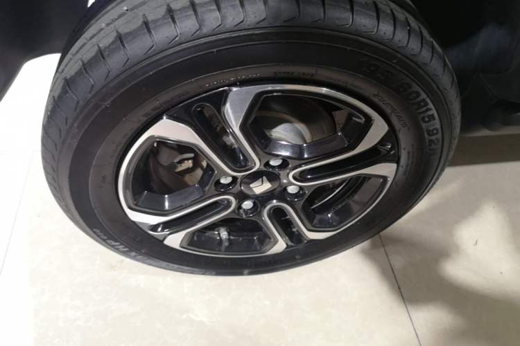 Used Baojun Spark 2023 Intelligent Premium Edition Right Rear Wheel Hub
