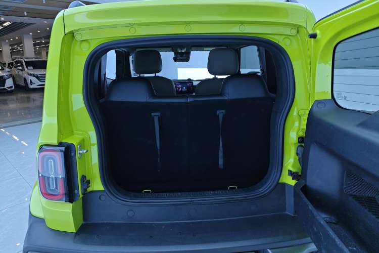 Used Baojun Spark 2023 Flagship Edition Trunk