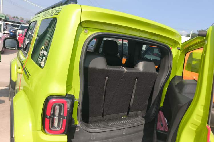 Used Baojun Spark 2023 Flagship Edition Trunk