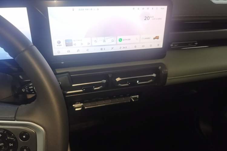 Used Baojun Spark 2023 Intelligent Premium Edition Audio And AC Panel