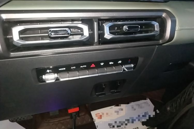 Used Baojun Spark 2023 Flagship Edition Audio And AC Panel