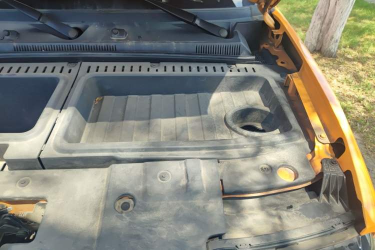 Used Baojun Spark 2023 Intelligent Premium Edition Engine Bay Left