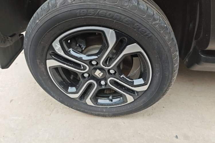 Used Baojun Spark 2023 Flagship Edition Exterior 5