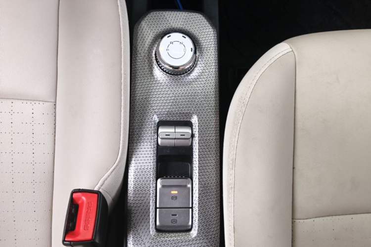 Used Baojun Spark 2023 Intelligent Premium Edition Gear Lever