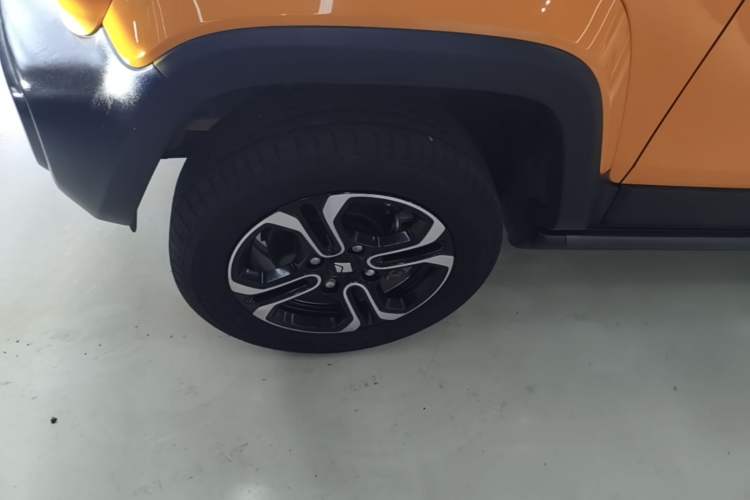 Used Baojun Spark 2023 Flagship Edition Left Front Wheel Hub