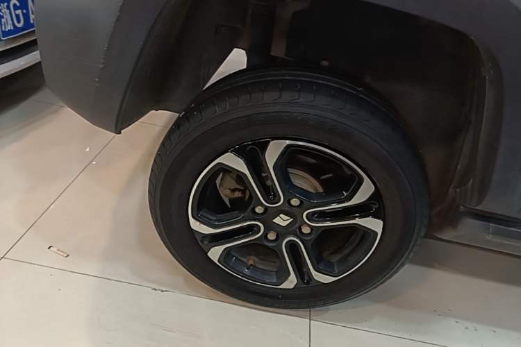 Used Baojun Spark 2023 Flagship Edition Right Rear Wheel Hub