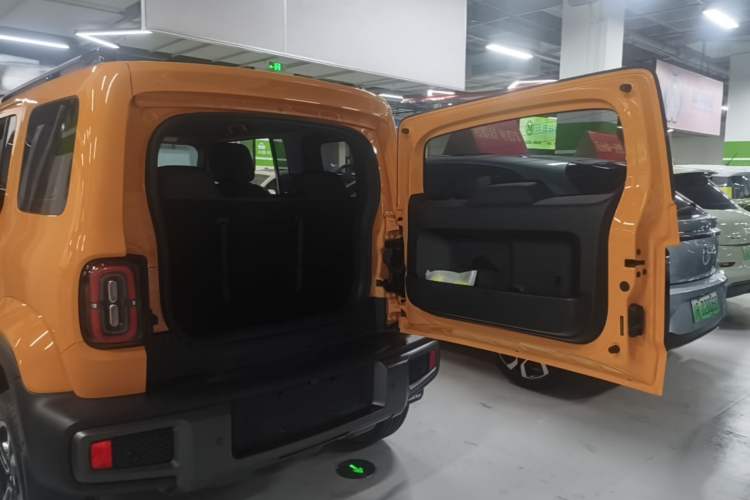 Used Baojun Spark 2023 Intelligent Premium Edition Trunk