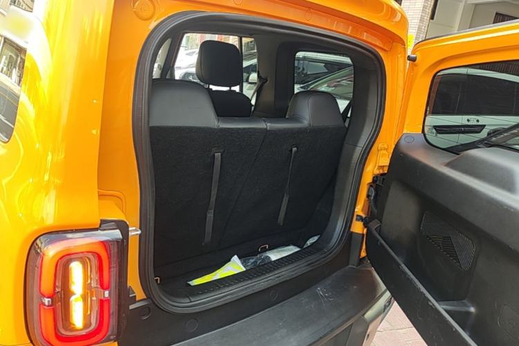 Used Baojun Spark 2023 Flagship Edition Trunk