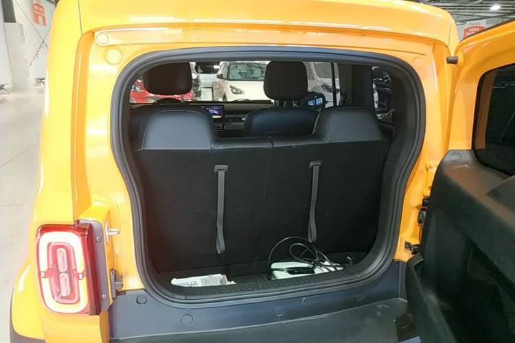 Used Baojun Spark 2023 Flagship Edition Trunk