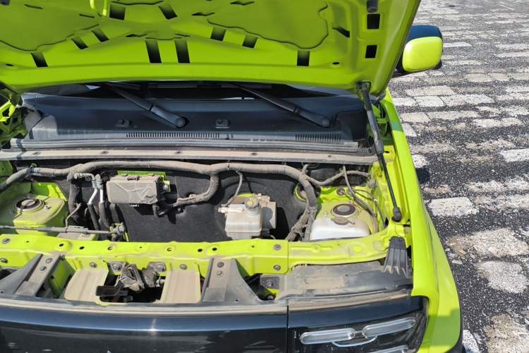 Used Baojun Spark 2023 Intelligent Premium Edition Engine Bay Left