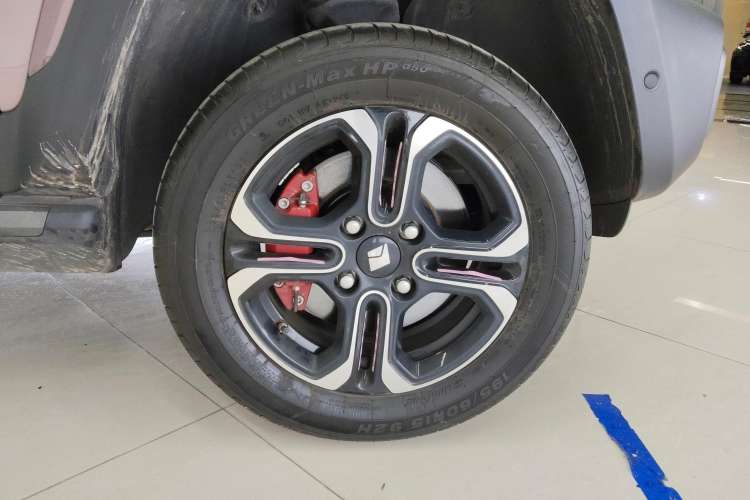 Used Baojun Spark 2023 Intelligent Premium Edition Left Rear Wheel Hub