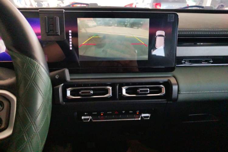 Used Baojun Spark 2023 Flagship Edition Audio And AC Panel