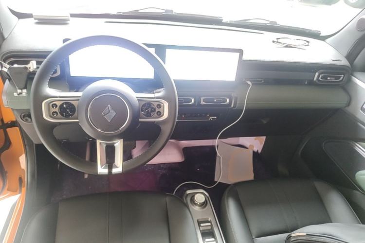 Used Baojun Spark 2023 Intelligent Premium Edition Center Console