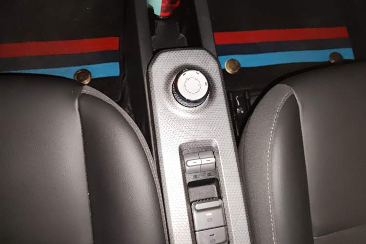 Used Baojun Spark 2023 Intelligent Premium Edition Gear Lever