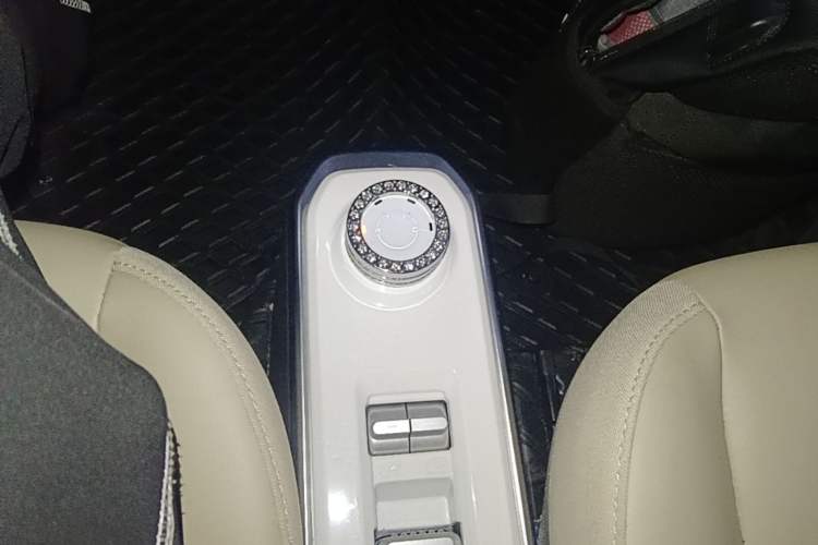 Used Baojun Spark 2023 Intelligent Premium Edition Gear Lever