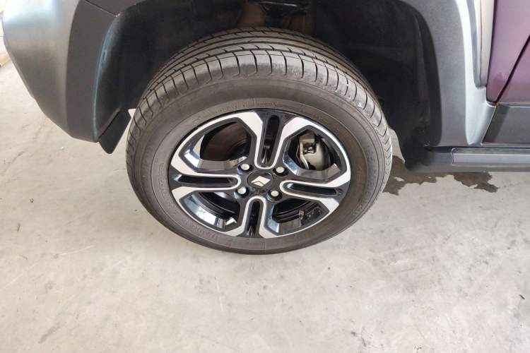 Used Baojun Spark 2023 Flagship Edition Left Front Wheel Hub