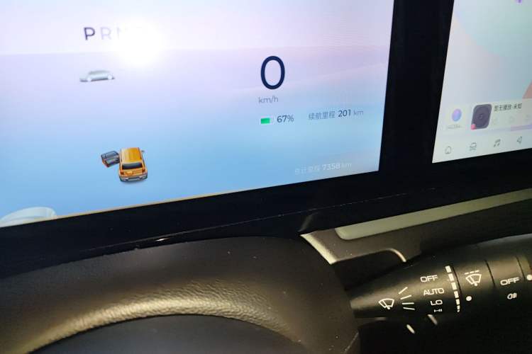 Used Baojun Spark 2023 Intelligent Premium Edition Odometer Close Up