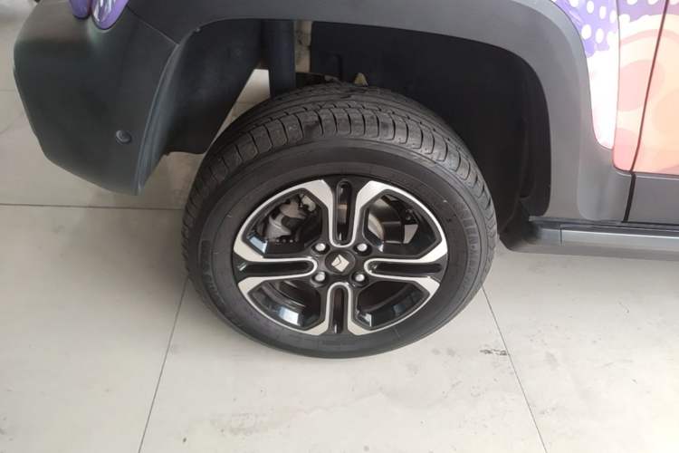 Used Baojun Spark 2023 Intelligent Premium Edition Right Rear Wheel Hub