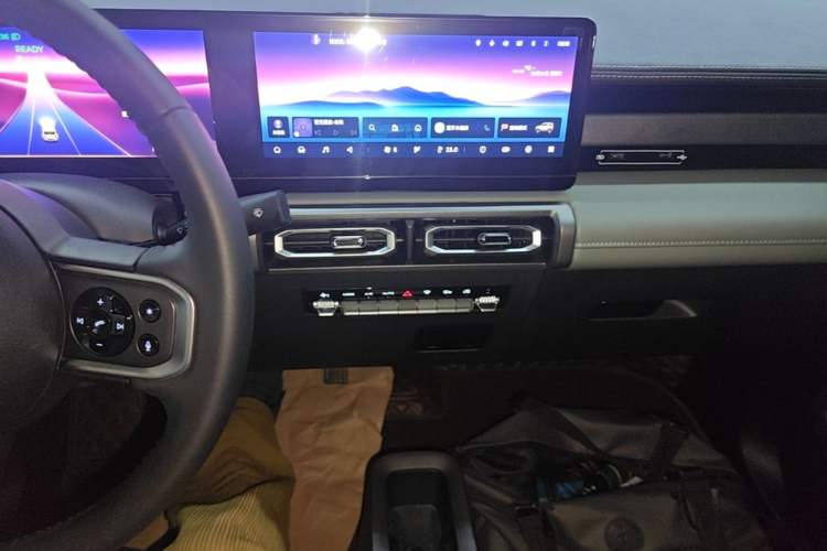 Used Baojun Spark 2023 Flagship Edition Audio And AC Panel