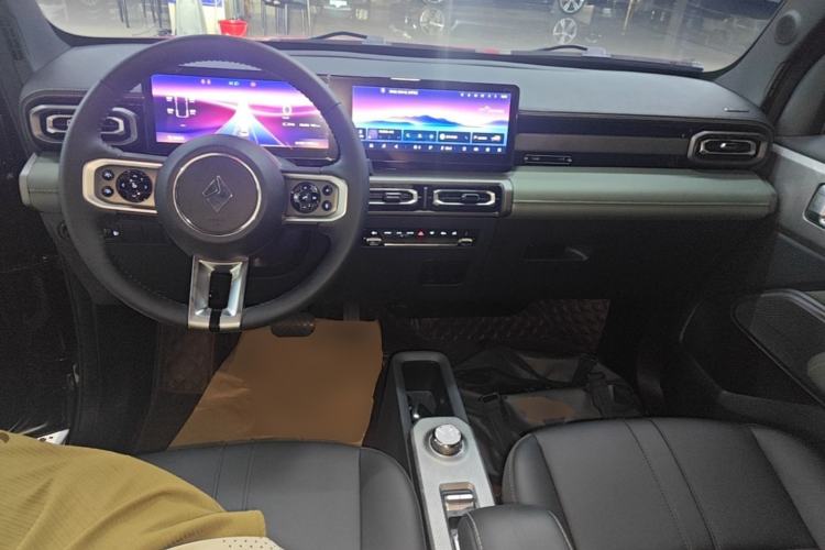 Used Baojun Spark 2023 Flagship Edition Center Console