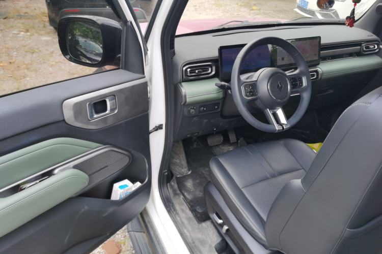 Used Baojun Spark 2023 Intelligent Premium Edition Driver Seat