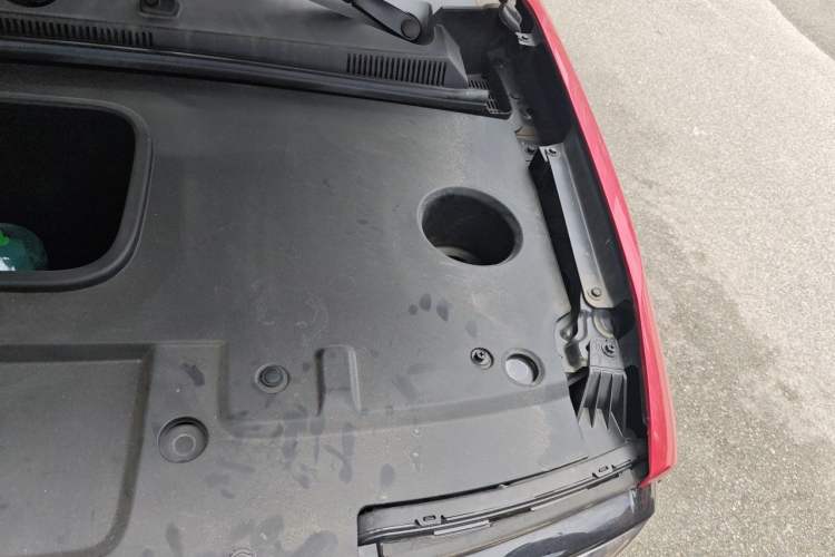 Used Baojun Spark 2023 Intelligent Premium Edition Engine Bay Left