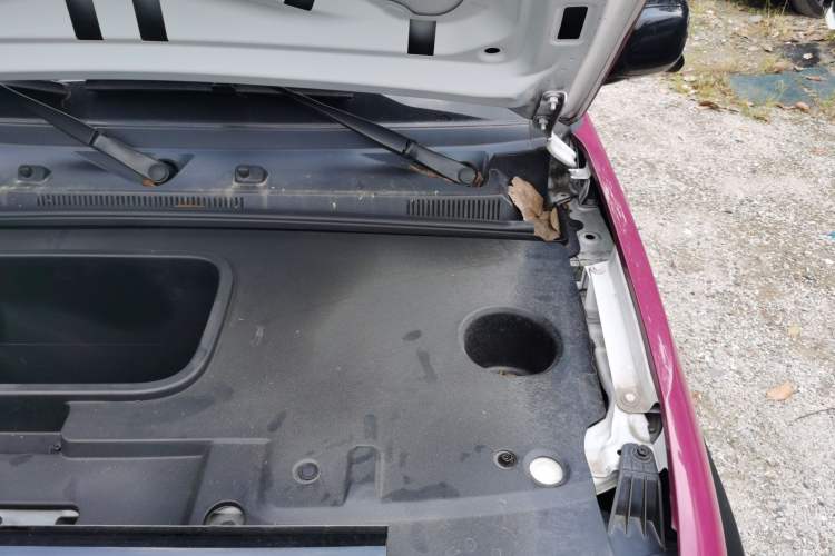 Used Baojun Spark 2023 Intelligent Premium Edition Engine Bay Left