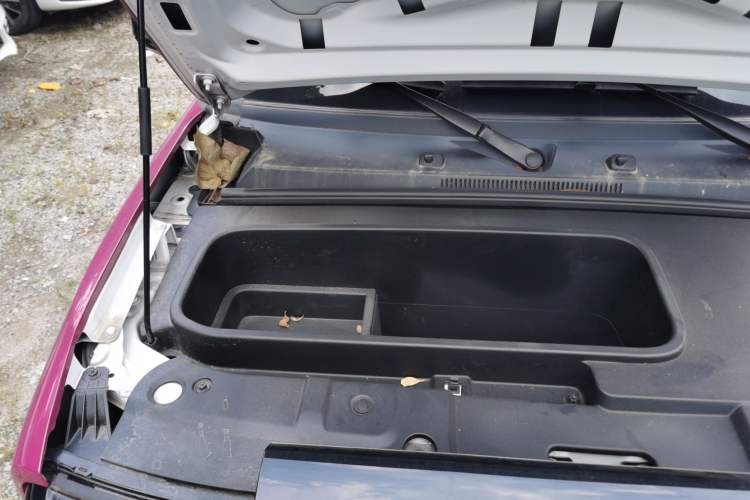 Used Baojun Spark 2023 Intelligent Premium Edition Engine Bay Right