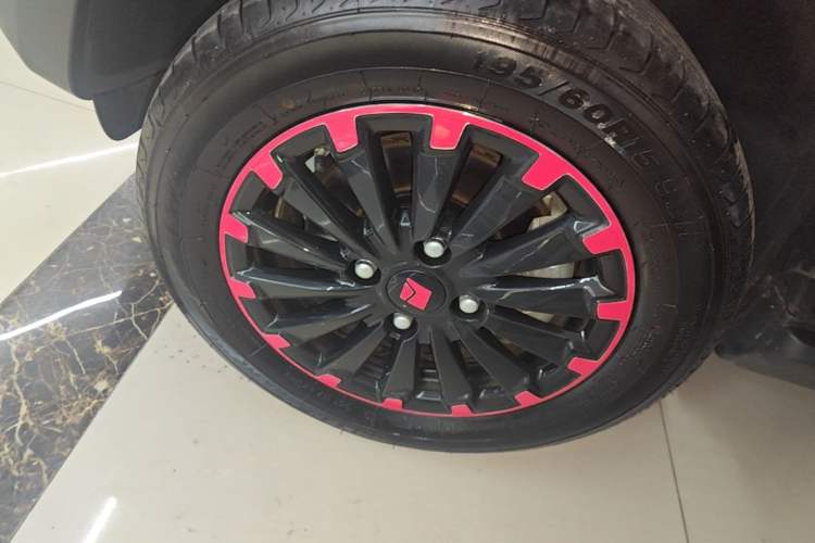 Used Baojun Spark 2023 Flagship Edition Left Front Wheel Hub