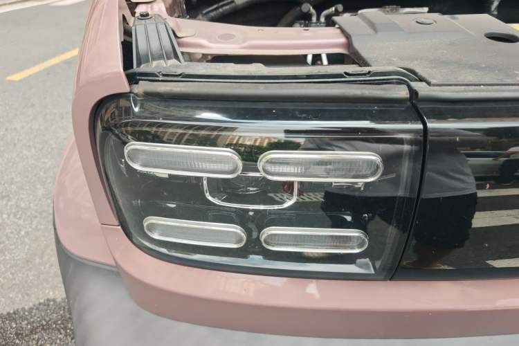 Used Baojun Spark 2023 Intelligent Premium Edition Right Front Headlight