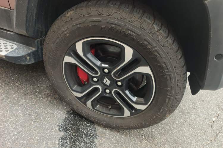 Used Baojun Spark 2023 Intelligent Premium Edition Right Front Wheel Hub