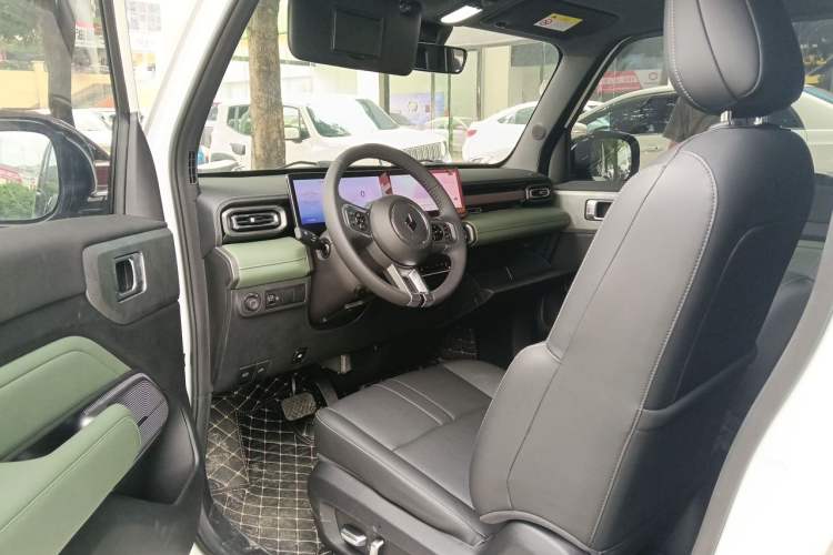 Used Baojun Spark 2023 Flagship Edition Driver Seat