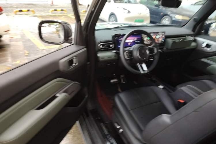 Used Baojun Spark 2023 Intelligent Premium Edition Driver Seat