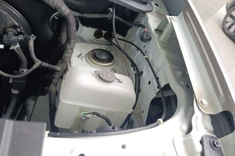 Used Baojun Spark 2023 Flagship Edition Engine Bay Left