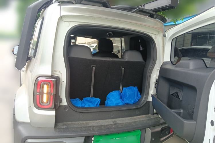 Used Baojun Spark 2023 Flagship Edition Trunk