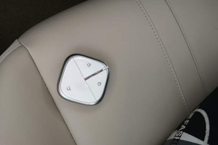 Used Baojun Spark 2023 Flagship Edition Vehicle Key