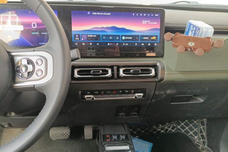 Used Baojun Spark 2023 Flagship Edition Audio And AC Panel